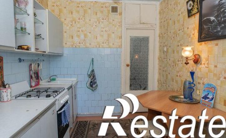 3-комн квартира улица Бирюзова, 29 к1,  д. 29 к1
