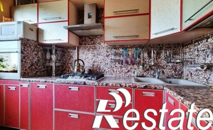 4-комн квартира улица Сельских Строителей, 5В,  д. 5В
