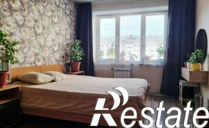 4-комн квартира улица Сельских Строителей, 5В,  д. 5В